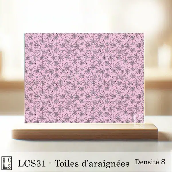 LCS31 - Toiles d'araignées fond rose